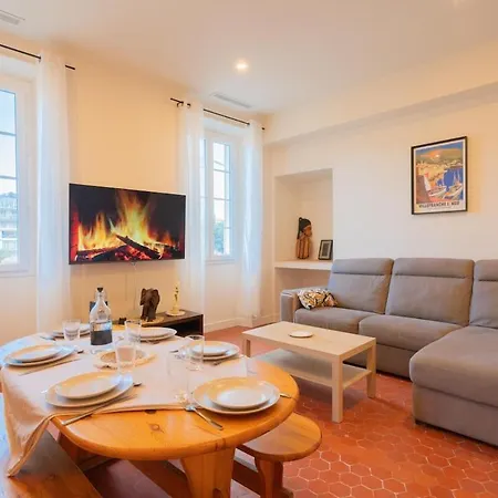 - Beautiful Bright - 10 Min Apartment Nice